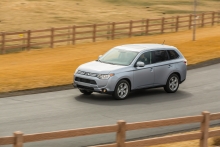 Mitsubishi Outlander SE - US verze 2014 01